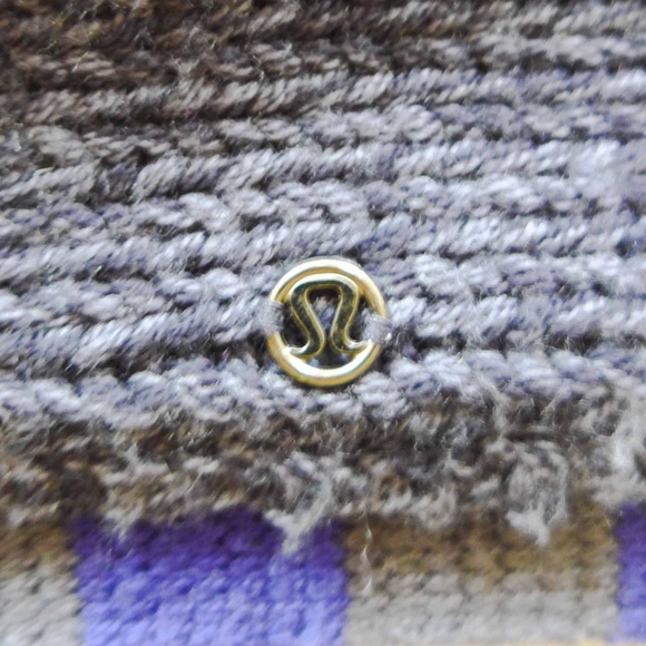 Lululemon Women Wool Blissed Out Circle Scarf (Flawed) - Picture 6 of 10